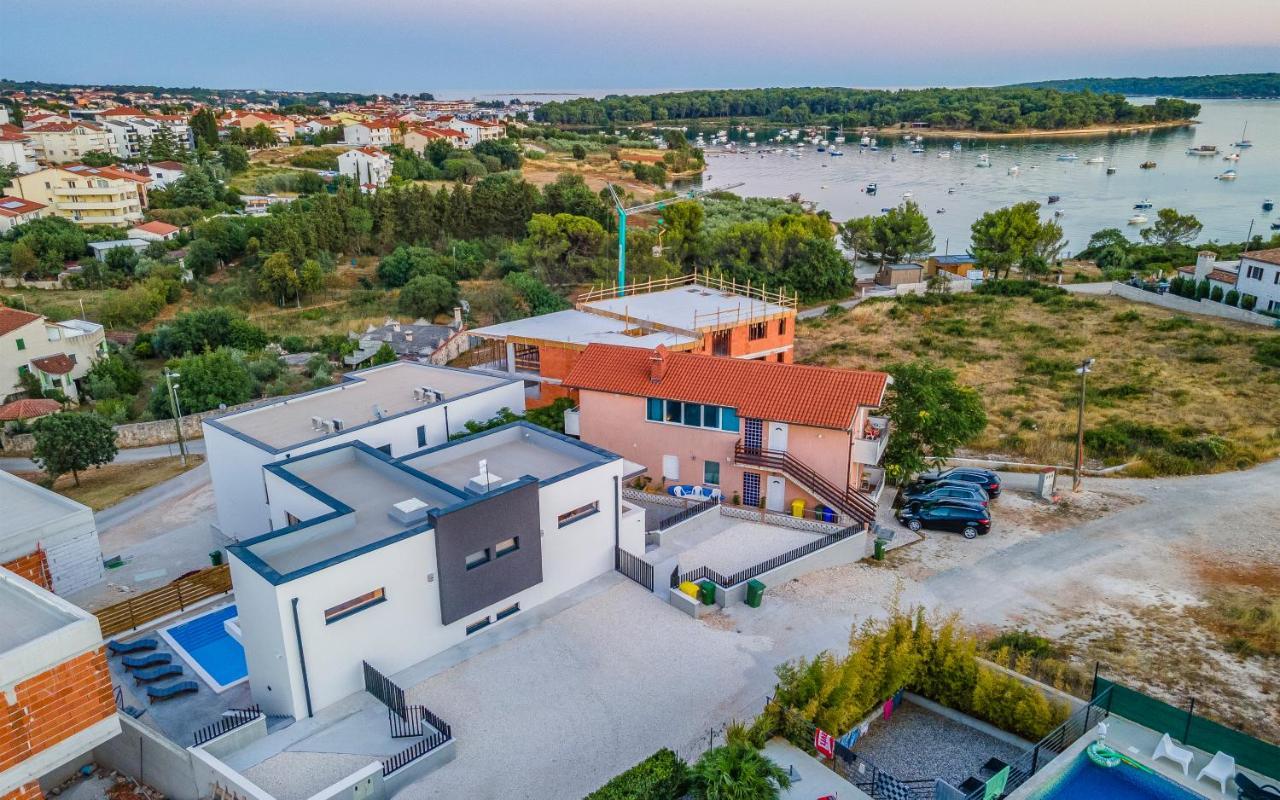 Villa Rougemarin - Marin With Private Pool ميدولين المظهر الخارجي الصورة